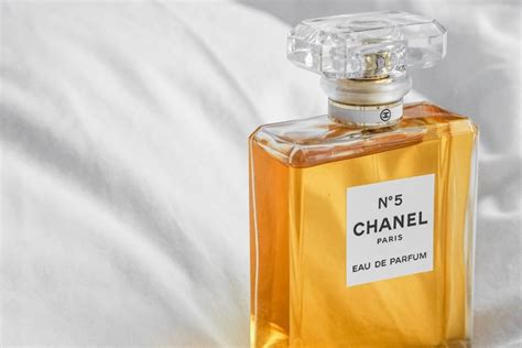 perfumes similar to chanel|scents like chanel no 5.